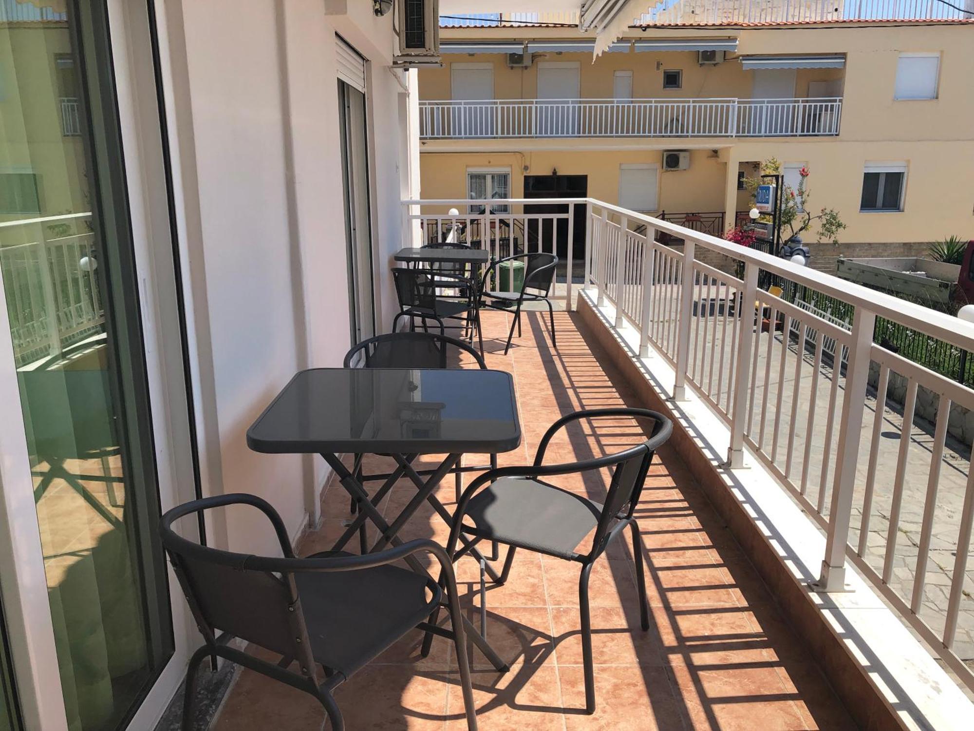 Irida Apartments Nea Skioni Phòng bức ảnh