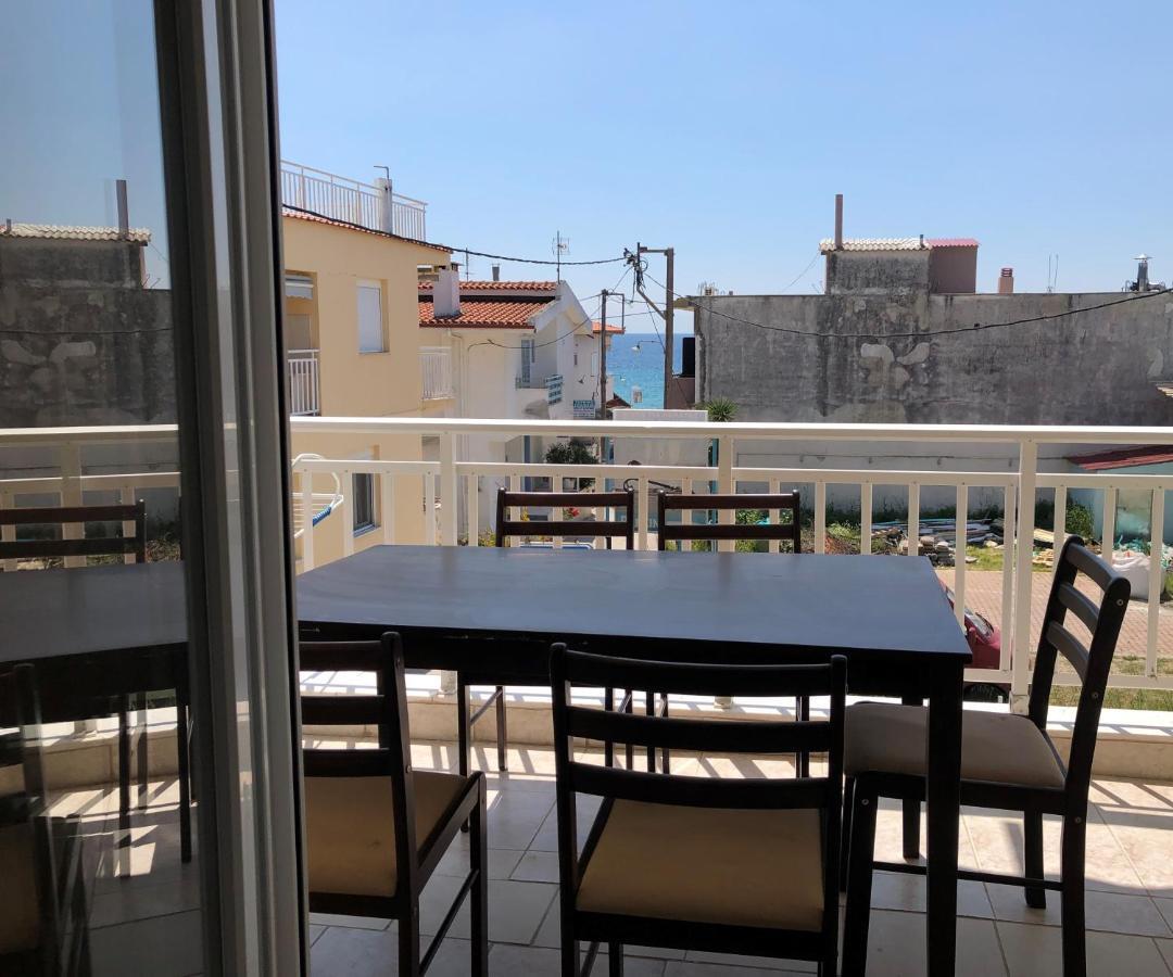 Irida Apartments Nea Skioni Phòng bức ảnh